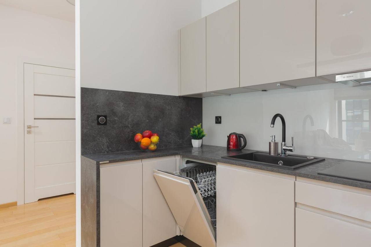 Dzielna Apartment Warsaw Wola By Noclegi Renters Kültér fotó