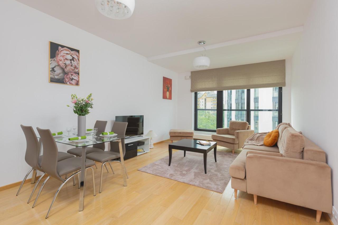 Dzielna Apartment Warsaw Wola By Noclegi Renters Kültér fotó